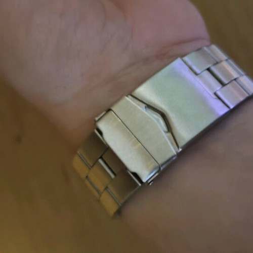 Sandra Fellini watch used with silver metal bracelet