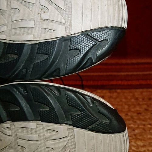 Salomon sports shoes like new, size 36