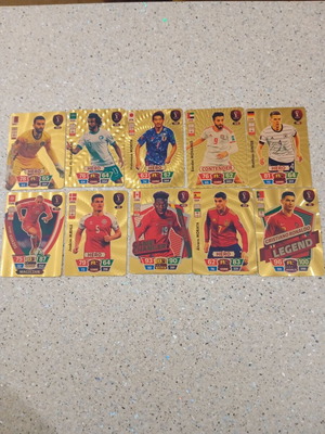 Football cards like new, pack of 10 pieces