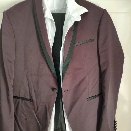 Manx groom suit like new, complete burgundy and brown set