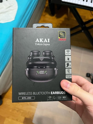 Akai wireless earbuds BTE-J350 brand new with box