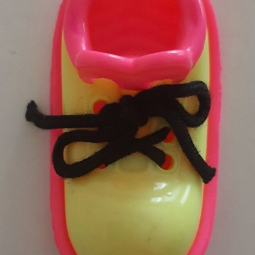 Vintage clown shoe keychain like new, pink and yellow