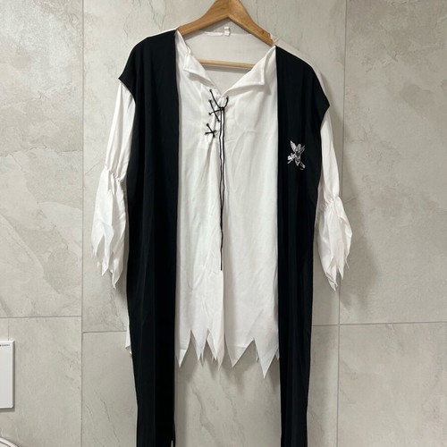 Pirate costume like new