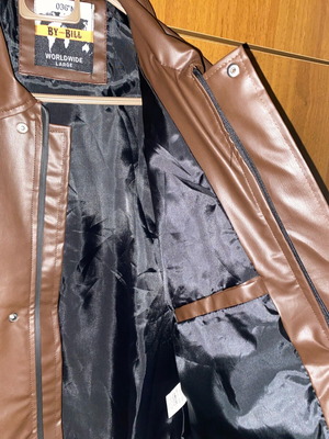 Leather jacket brown new, size Large