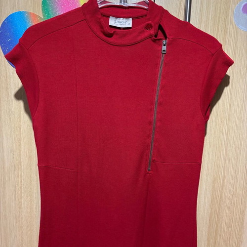 Sarah Lawrence red dress with zipper like new, size M-L