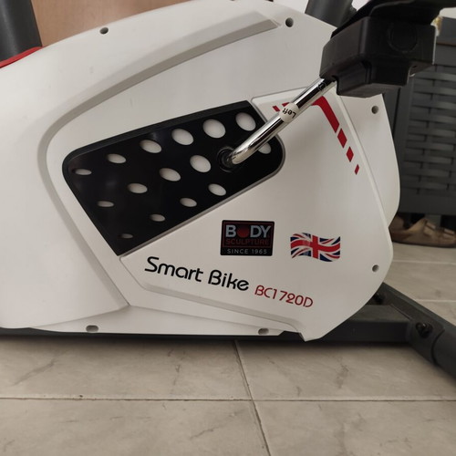 Body Sculpture Smart Bike BC1720D exercise bike like new