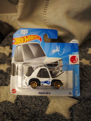Hot Wheels Mazda RX-3 new