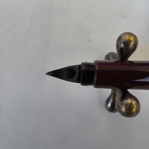 Parker 88 pen ivory like new with converter