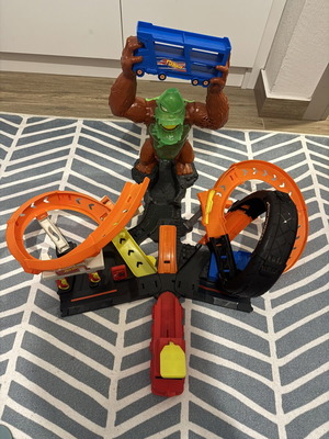 Hot Wheels track like new