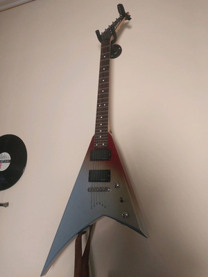Jackson Rhoads JS Series JS30 RR κιθάρα σαν καινούργιο με flight case