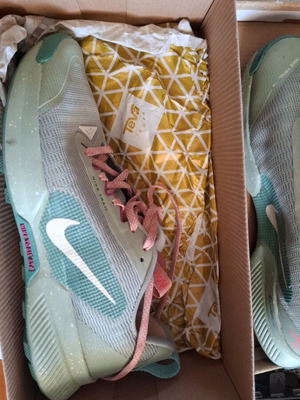 Nike Juniper Trail αθλητικά παπούτσια σαν καινούργια, μέγεθος 39, πράσινα