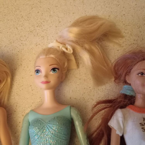 Barbie dolls used, pack of 5