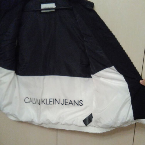 Calvin Klein sleeveless vest XL black and white like new