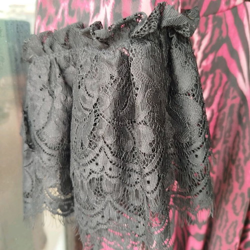 Open dress pink XL like new with lace sleeves
