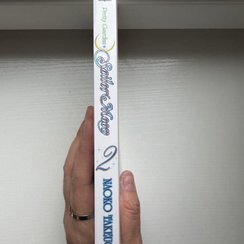 Sailor Moon Volume 2 manga book like new, English