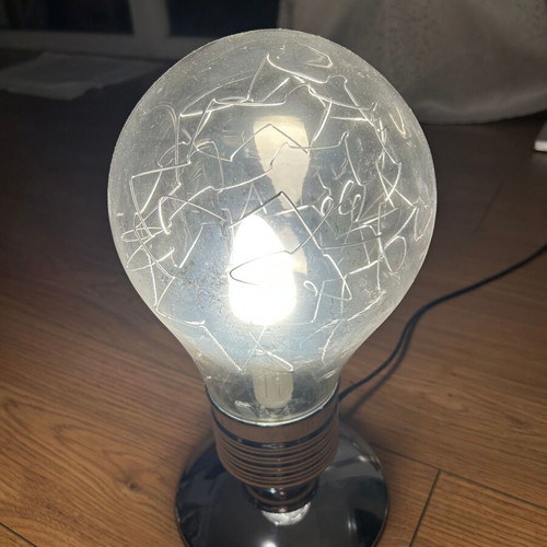 Table lamp used, globe-shaped with touch switch
