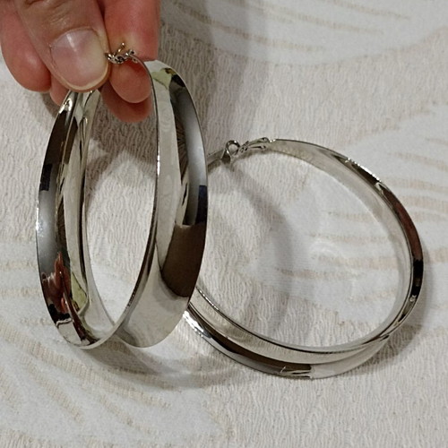 Large hoop earrings silver like new
