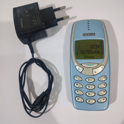 Nokia 3310 Classic Phone turquoise used with charger