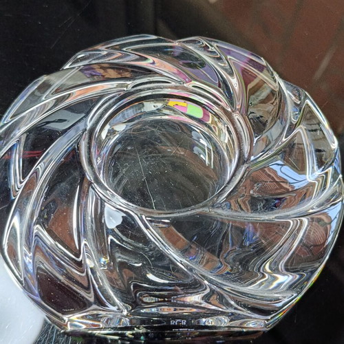 Heavy transparent lead crystal ashtray with swirl design