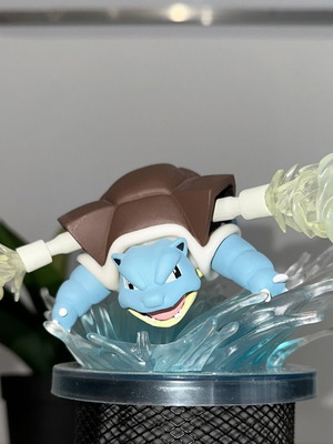 Pokemon Blastoise Attack Hydro Pump figure like new