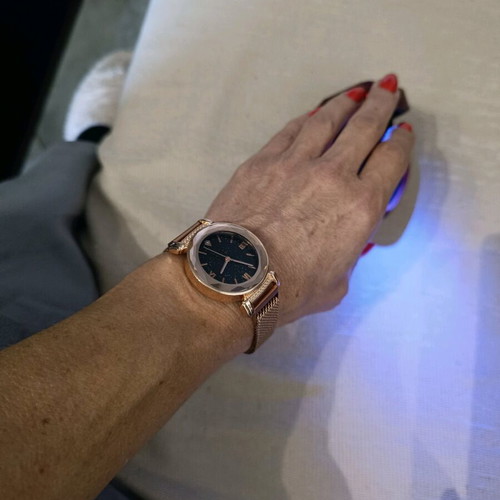 Women's watch unused in rose gold