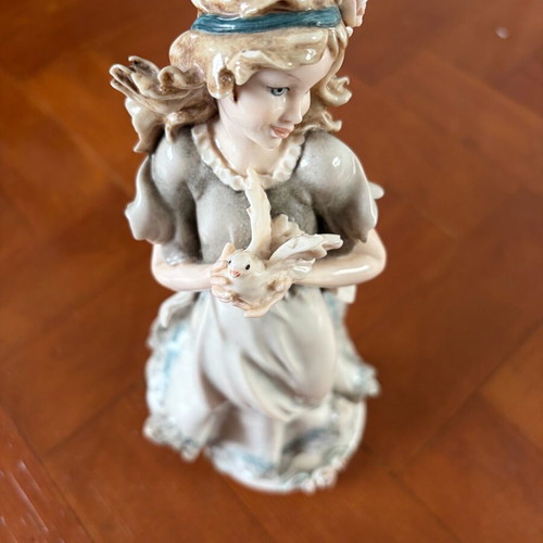 Αγαλματάκι Capodimonte Guiseppe Armani Florence σαν καινούργιο