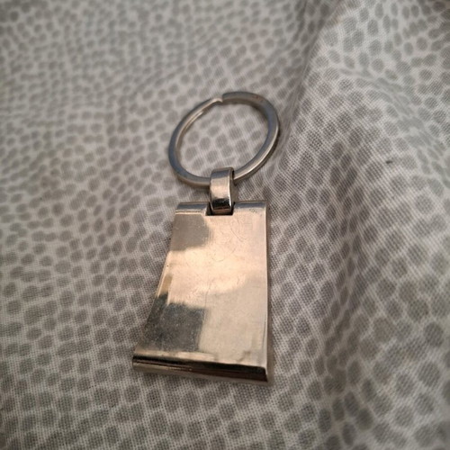 Tsokonta keychain new, brown and silver