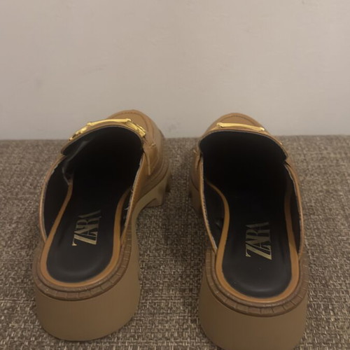 Zara leather slippers size 37 used, brown