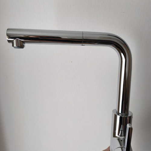 Kitchen sink faucet with shower like new