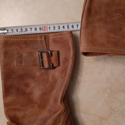 Leather boots brown tan size 39 like new