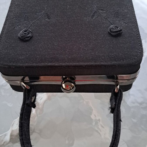 Black vintage evening bag clutch with 3D embroidery, like new