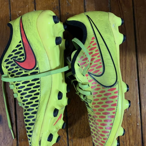 Football shoes size 37.5 like new