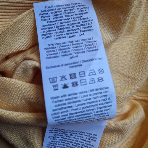 Vero Moda yellow blouse with V-neck, like new, XS-S