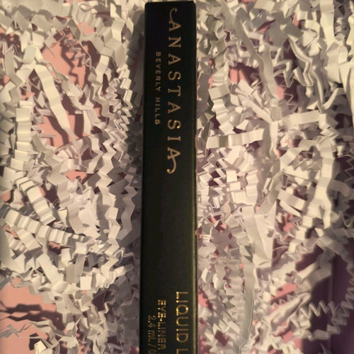 Anastasia Beverly Hills Burgundy Eyeliner new, burgundy