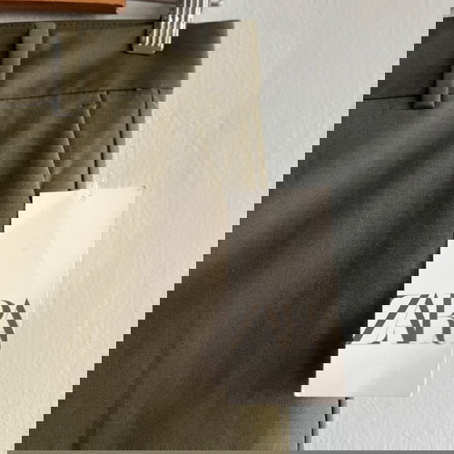 Панталон Zara S зелен нов с етикет