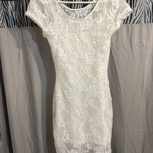 Hollister white lace mini dress like new, size M (fits S)
