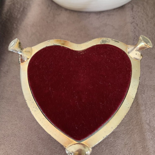 Vintage heart jewelry box 1980s with velvet and stained glass design