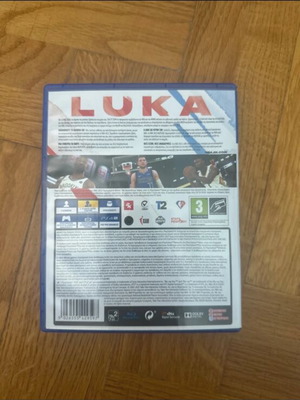 NBA 2K22 PS4 game
