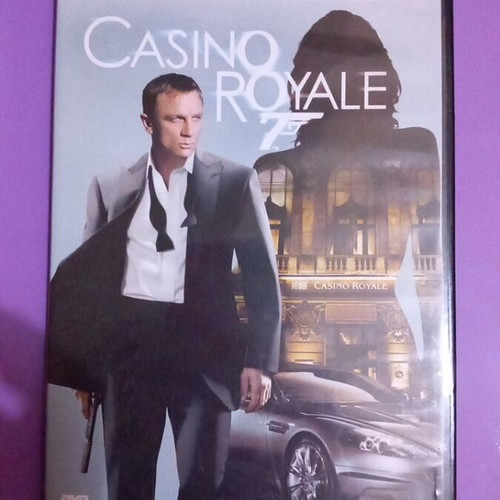 Casino Royale 007 DVD like new with subtitles