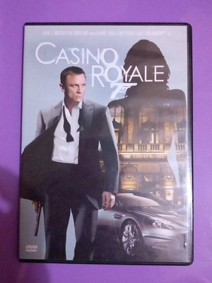 Casino Royale 007 DVD like new with subtitles