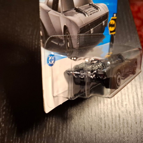 Batmobile Hot Wheels 2025 new