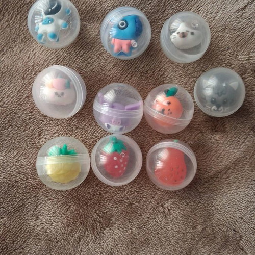 Toy capsules new, pack of 10 pieces