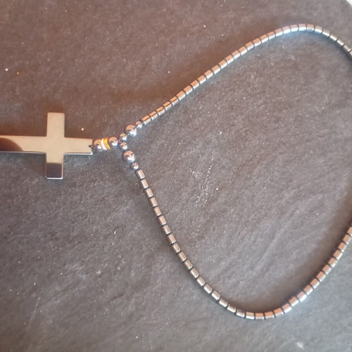 Unisex hematite necklace with cross pendant, like new