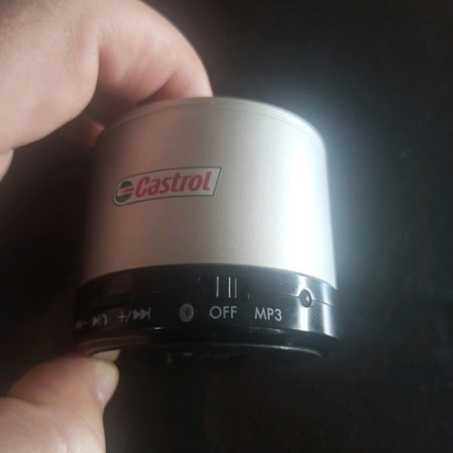 Bluetooth speaker used, portable