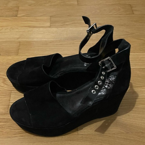 Vince Camuto Espadreilles No 38 1/2 Black Like New