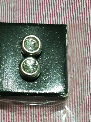 Earrings with rhinestones new silver