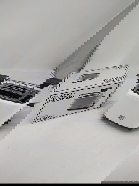 Тостер BLACK DECKER TOSTER BXTOA820E