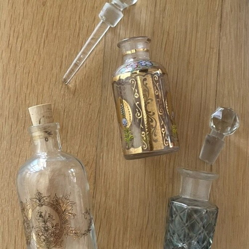 Vintage perfume bottles pack of 3 like new