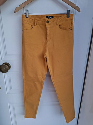 Jennyfer women's pants mustard size Mideum like new
