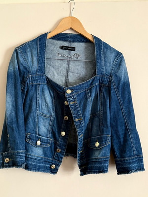 Dsquared2 Crop Jean Jacket like new, blue